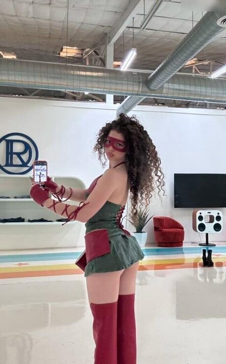 Demitra Kalogeras OnlyFans-Leak