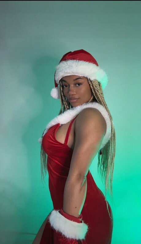 Itzmelanin OnlyFans-Leaks