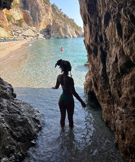 Chevelly OnlyFans Bilder