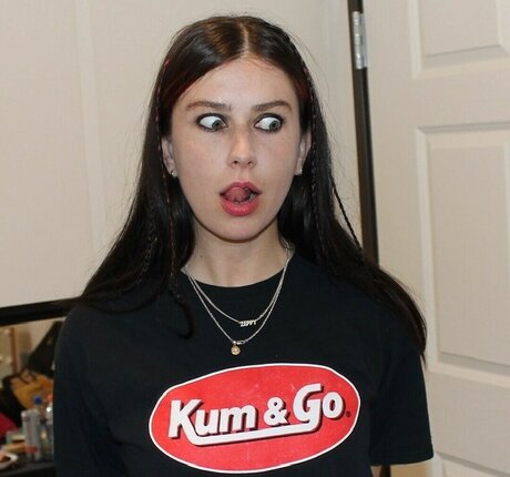 Carly McLellan OnlyFans