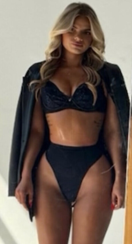 Delanie Lynn OnlyFans