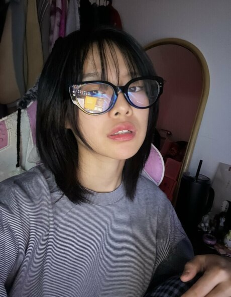 miceraa OnlyFans-Leaks