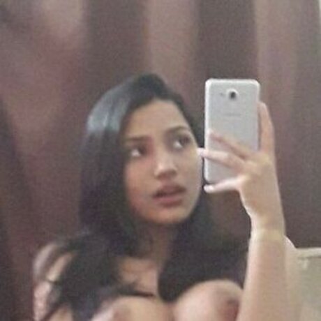 Cheeerryy 09 OnlyFans Model Bilder