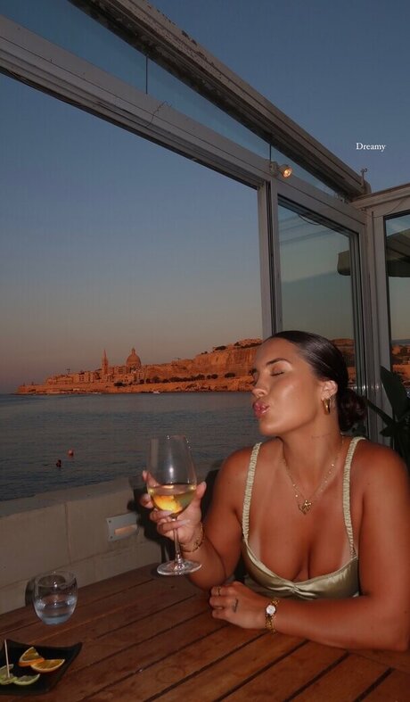 Kelsie Faith Thomas Brüste OnlyFans