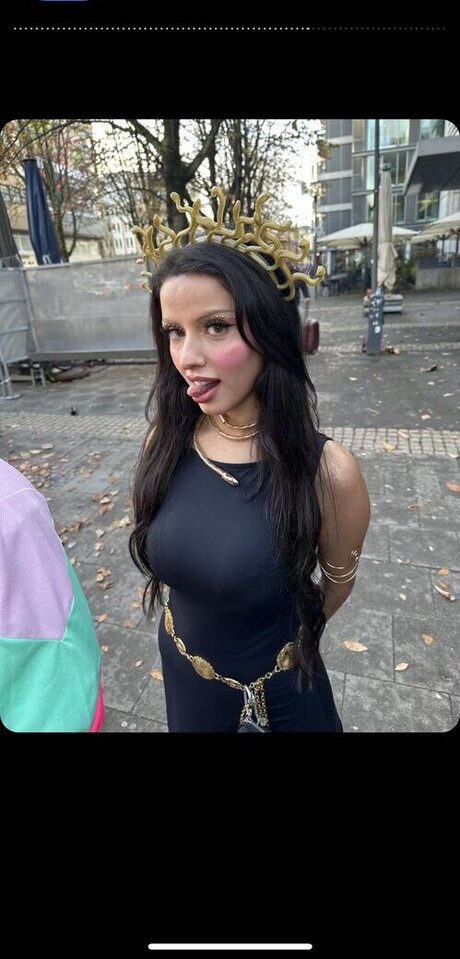 Emily Furz OnlyFans Nacktbilder