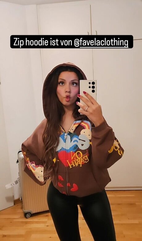 Emily Furz Nacktbilder von OnlyFans geleakt