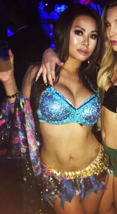 Angel Ngo Neue geleakte OnlyFans-Inhalte