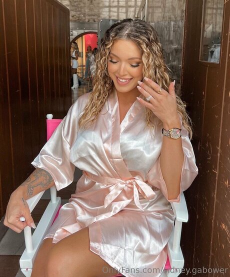 Sidney Sky Nackt OnlyFans