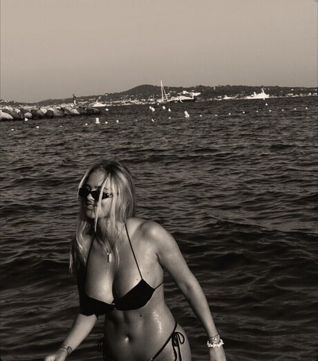 Emilia wue Nackt OnlyFans Porn