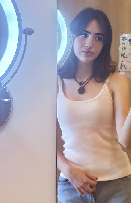 Gabriela Bee Leaks von Nacktbildern auf OnlyFans