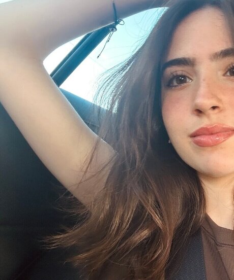 Gabriela Bee Leaks von Nacktbildern auf OnlyFans