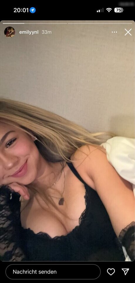 Emilyynl NurlyFans-Pornoleaks