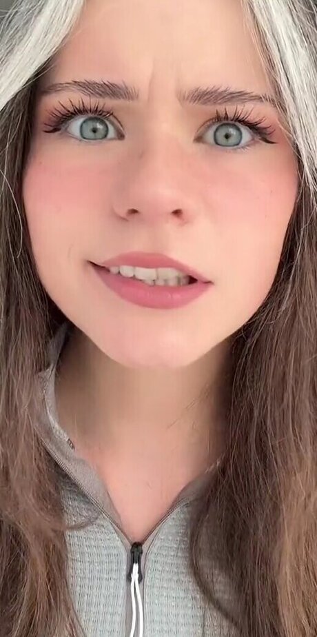 nadinebreaty Strip OnlyFans