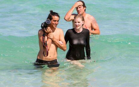 Lara Stone Nacktbilder von OnlyFans