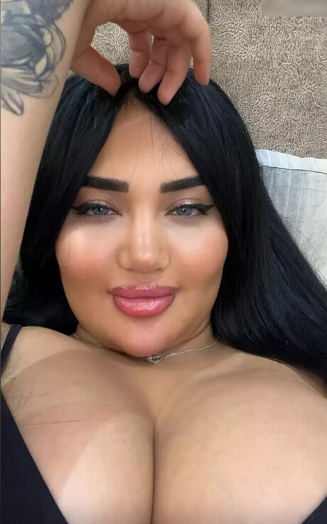 Melek Azad OnlyFans kostenlos geleakt