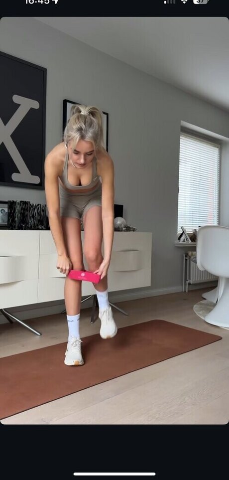 Laura Block OnlyFans Leak Pornografie