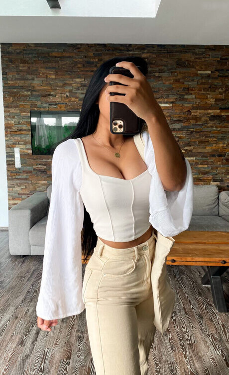 Nicole Schiebler OnlyFans Brüste Bild