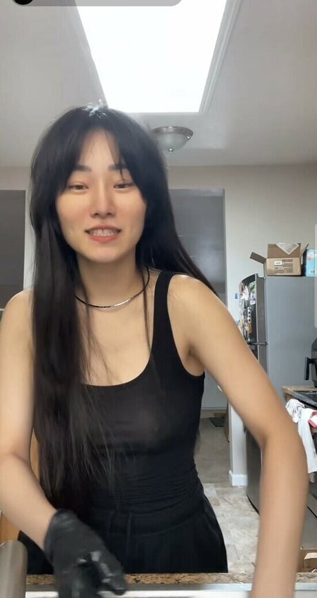 Showmeyourbasement OnlyFans-Inhalte