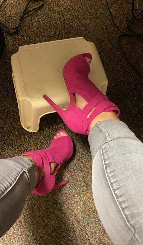 Emelh827 Leak von OnlyFans