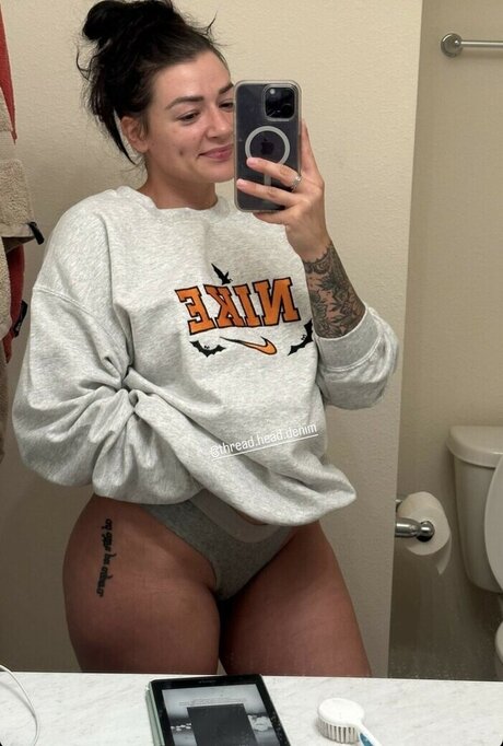 Hopemfnoe OnlyFans explizite Inhalte