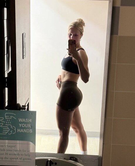 Cerise Taylor OnlyFans-Bilder