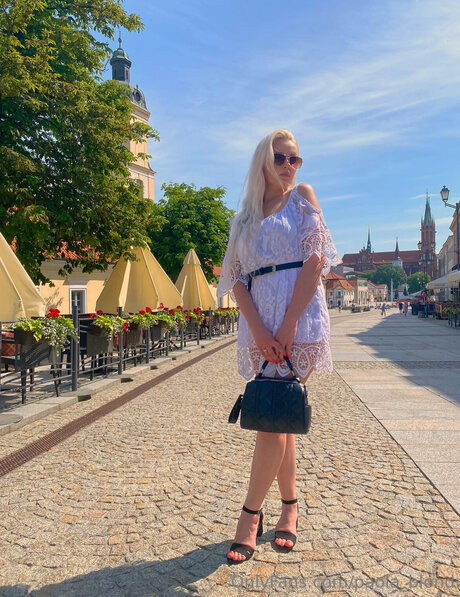Paola blond Nacktbilder OnlyFans