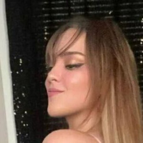 Hazel Irai Model OnlyFans Foto