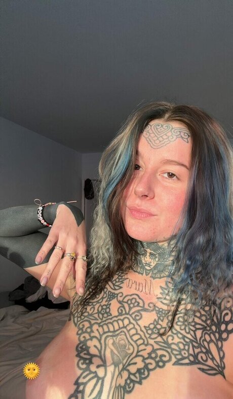 divinement bon NurlyFans-Pornos