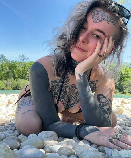 divinement bon Leak von OnlyFans-Inhalten