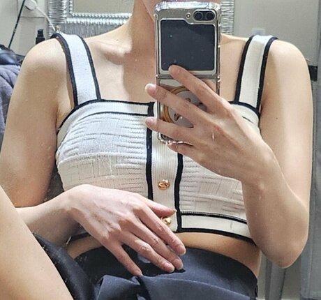 suyeoniiii_ OnlyFans geleakt