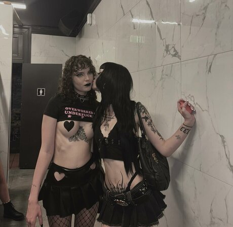 livindeadyaz OnlyFans nackt