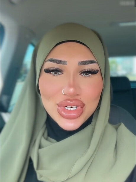 Abir zrk OnlyFans Arsch Leak