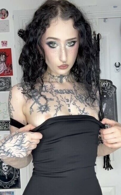 chl0lunaa OnlyFans Fotos