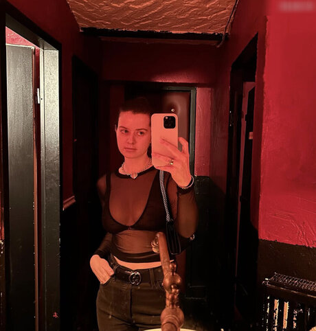 Cecilia D cker Nacktbilder von OnlyFans geleakt