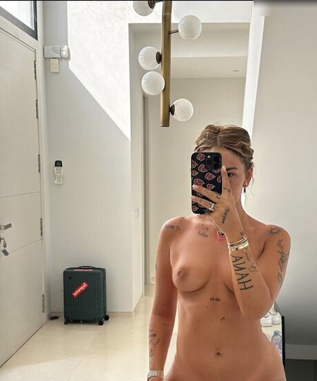 Loredana Zefi Kostenlose OnlyFans-Inhalte