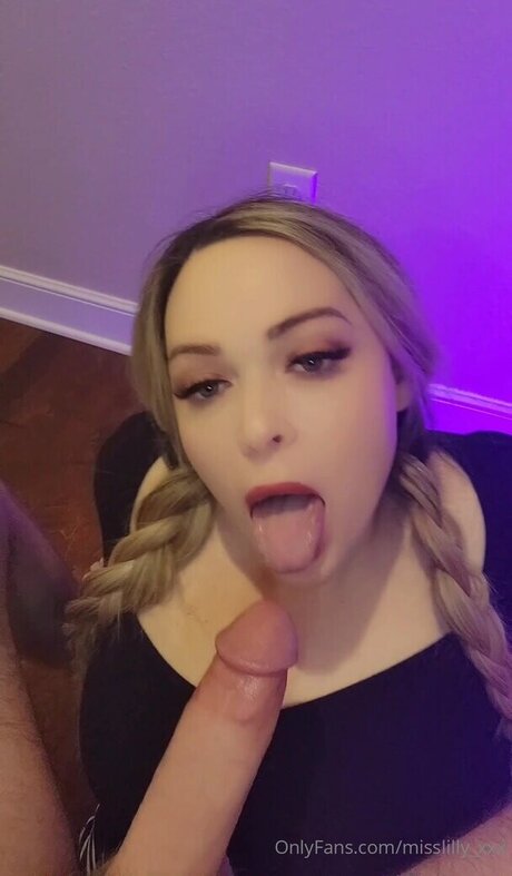 misslilly xxx Nacktbilder auf OnlyFans