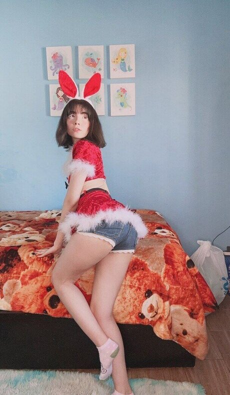 Julyjinku OnlyFans Modelfoto