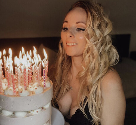 Jacqueline Sparrow OnlyFans