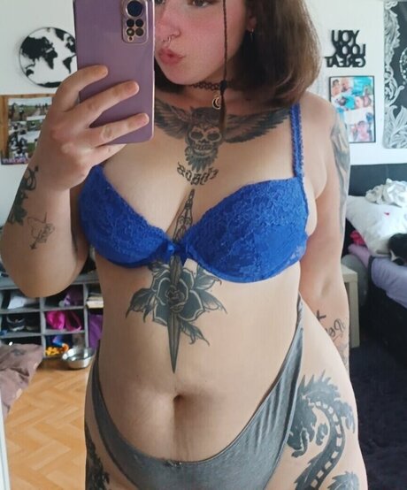 xlenaa official Leaks von Nacktbildern auf OnlyFans