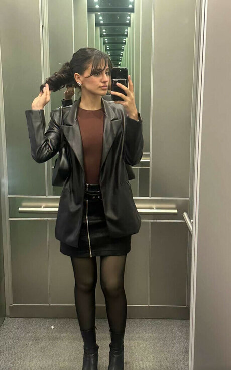 Melody Oz Nackt auf OnlyFans Leak