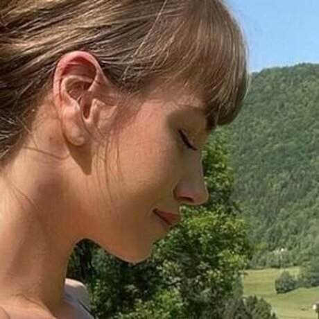 Anna tarar Nacktbilder-Leaks von OnlyFans