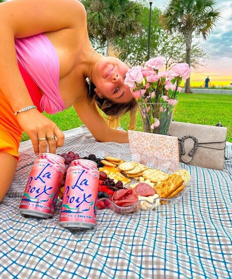 soziale onlyfans sexy Nacktbilder Aufnahme