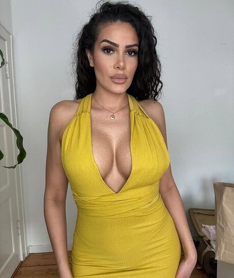 Roaya Soraya Nacktbilder OnlyFans