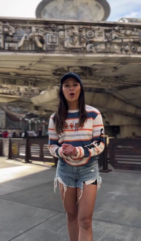 Lauren Mary Kim Nackt