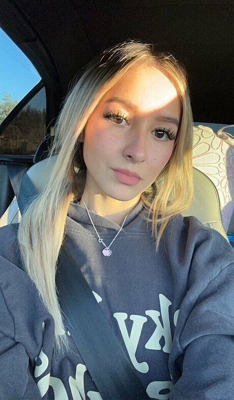 Spoilnat Nacktbilder von OnlyFans geleakt