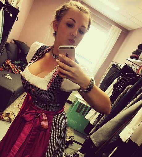 Iris Mareike Steen OnlyFans Leaks