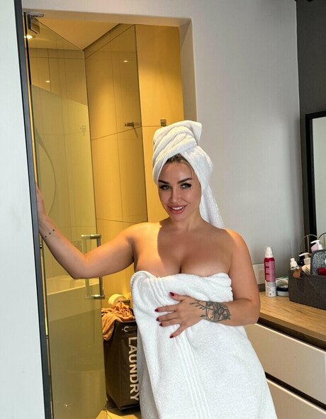 Love is alina_ OnlyFans Joi