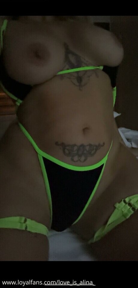 Love is alina_ Leak von OnlyFans-Inhalten