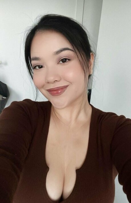 Sonia Elsie ASMR Leaks von Nacktbildern auf OnlyFans