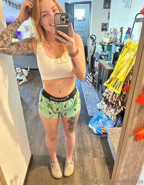 Emyleja Nacktporno OnlyFans